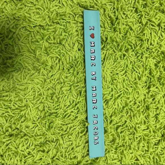 Marc Jacobs I LOVE MARC JACOBS Blue Slap Bracelet - Picture 2 of 5